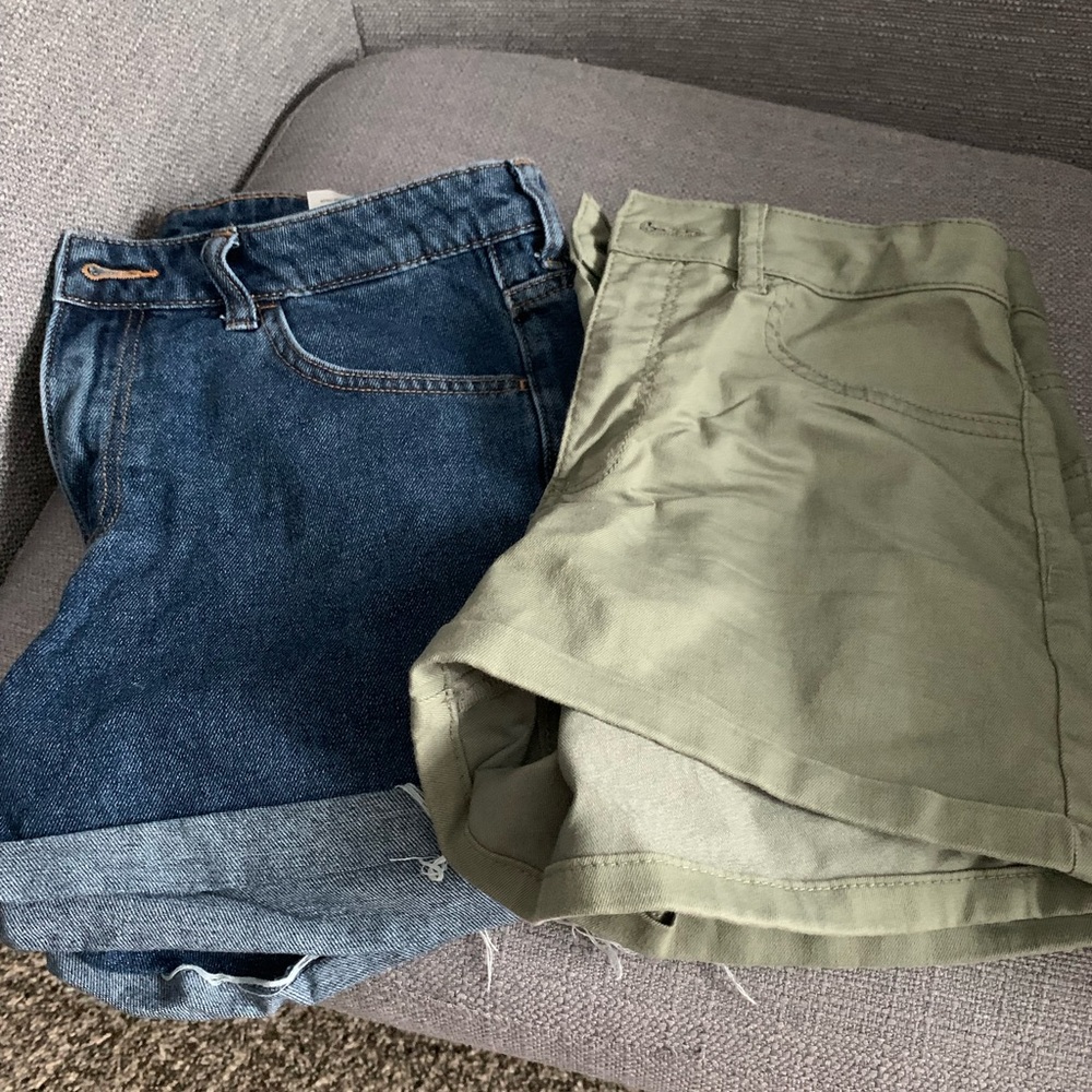 TWO PAIRS of H&M shorts!